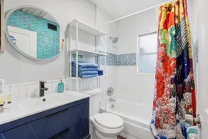 Unique & Artsy Beach Getaway: Pool ~ Hot Tub ~ Pkg - Image 3