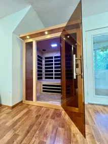 Gorgeous Lakeside HOUSE + SAUNA! - Image 4