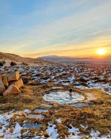 Iceland Lakeview Retreat - Image 3