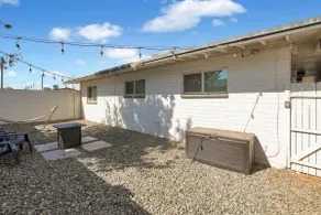2BR Walk to Main St · King + Queen · Pets OK - Image 2
