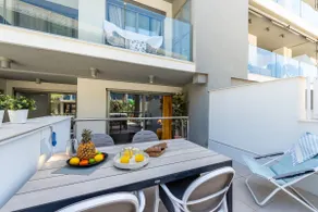 Luxurious Two Bed - Image 2