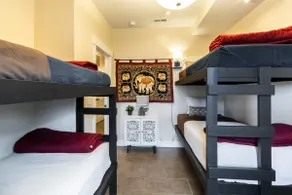 Luxury Thai-inspired 3bed/2ba Condo downtown! - Image 5