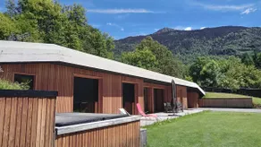 Private Hot Tub with Mountain View, Sauna, for 8 people - Image 2
