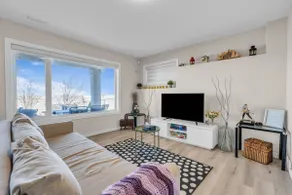 Spacious 2BR Suite Near U of C & Banff | 8 Guests - Image 2