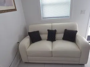 Beautiful 1-bedroom apartment. - Image 3