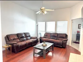 Cecilio's Aurora home - Image 2
