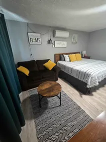 adorable 1 bedroom in the valley - Image 2