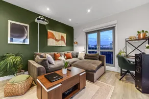 Luxury with Cinema, Private Roof & Sauna in Zone 1 - Image 4