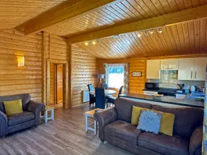 Chestnut Cabin with hot tub - Image 4