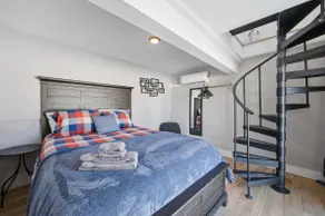 Pet-Friendly Waterfront with Dock Slip - Image 2
