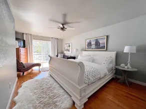 Stunning 5 Bedroom, LakeFront, 3 King Beds, Arcade - Image 5