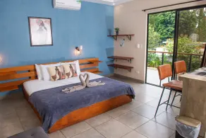 King Size Bed Cozy Studio Pool View Near Pto Viejo - Image 2