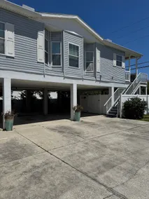 Spacious 3 bedroom/ 2 bath Stilt Home - Image 3