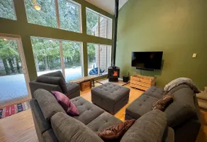 2 King Beds, 5 Quiet Acres on Nisqually River! - Image 2