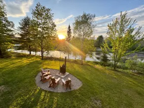 DRIFT ON INN - Cozy 3 Bedroom waterfront cottage - Image 3