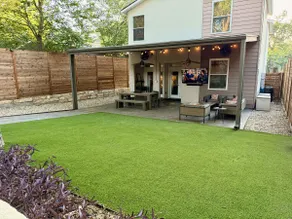 Modern East Downtown Oasis Near 6th - Image 4