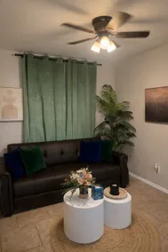 1 Bed home with large fenced in yard! near Airport - Image 4
