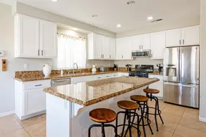 Cozy Desert Retreat w/ Heated Pool & BBQ - Image 4