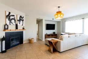 Cozy Desert Retreat w/ Heated Pool & BBQ - Image 2