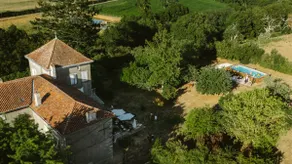 A charming cottage in the heart of nature - Image 2