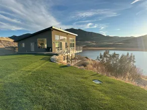 Lakefront House • Pool• Dock• Hot Tub• Sleeps 26 - Image 3