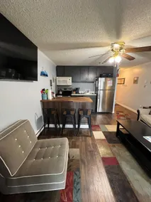 Best Rates, Newly Renovated Mtn Lodge, Ski-In/Out! - Image 3