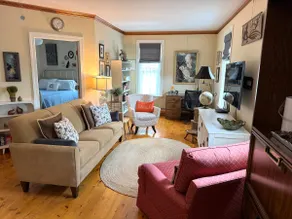 Downtown-Treetop Deck-2Bd/2Bth - Image 2