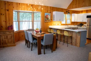 Beachfront Cottage off Tunnel of Trees - Image 3
