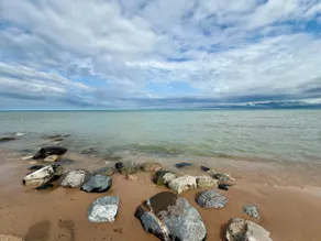 Beachfront Cottage off of Tunnel of Trees - Image 4
