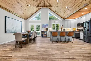 Sam's Place - Custom 6BR Home - Arcade, Games, Movie Room & Hot Tub! - Image 4