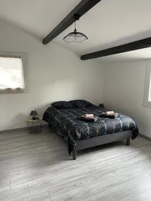 Entire accommodation, top of villa refurbished 65 m² - Image 5