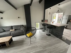 Entire accommodation, top of villa refurbished 65 m² - Image 2