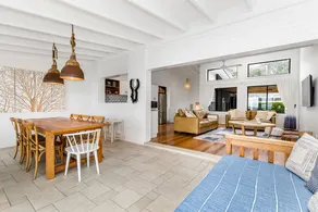Fuller Holidays - Jane's on Wategos Unit 2, 37 Marine Pde-2 Bed Villa - Image 3