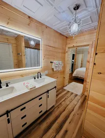 Wayne and Opal’s Place - Image 2