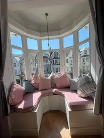 Seaside 3bed 6person Apartment - Perfect Getaway Retreat - Image 2