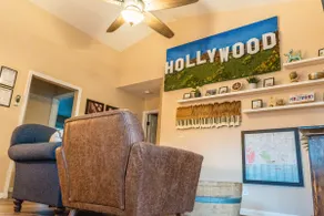 Sleek 3 BR / 2 BA + garage parking. Book Now! - Image 4