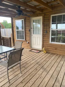 Cozy one bedroom with lake view/South Toledo Bend - Image 2