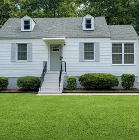 Private Atl Home w/ Driveway & Yard | Stadium - Image 2