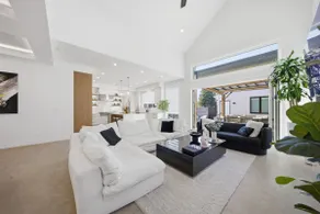 Luxury Home. Private Pool, Hot tub, Sauna. - Image 2