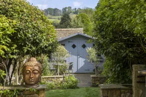 Dog friendly holiday cottage in the Cotswolds with cinema room and superb garden - Landgate House - Image 5