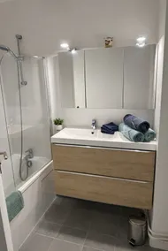 2-room apartment 41 m2 + private parking - Image 3