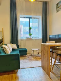 XXL Two-Level Old Town Loft • Free Gym - Image 2