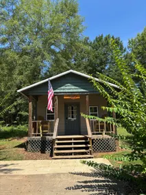 ”The Brett” - Lakeside Cabins - Image 5