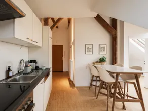 Bright and Calm City-Apartment near University - Image 3