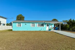 Newly Remodeled | Direct Gulf Access Retreat - Image 4