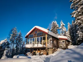 Sunny Harebu in hiking/skiing paradise - Image 3