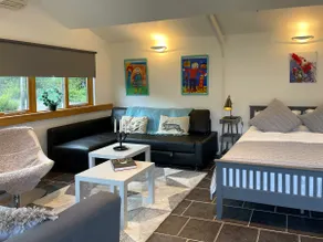 The Lodge At The Lake House - Image 4