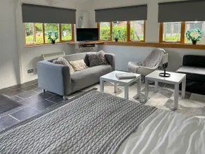 The Lodge At The Lake House - Image 3