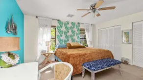 Manatee & kayak friendly waterfront cottage - Image 3