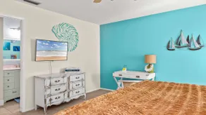 Manatee & kayak friendly waterfront cottage - Image 4